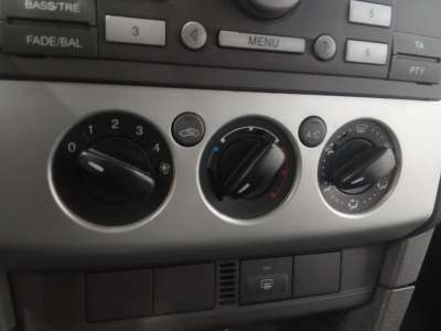 Recambio de mando calefaccion / aire acondicionado para ford focus berlina (cap) 2004-2007 sport referencia OEM IAM   