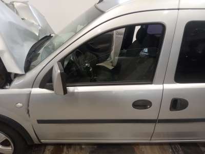 Recambio de puerta delantera izquierda para opel combo tour 2001-2011 1.7 cdti 16v referencia OEM IAM   
