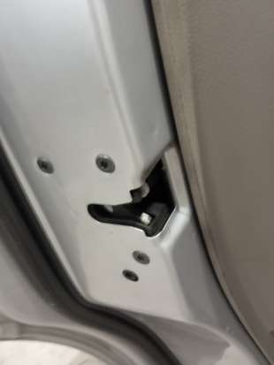 Recambio de cerradura puerta trasera izquierda para volvo xc90 2002-2014 d5 kinetic referencia OEM IAM   