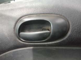 Recambio de maneta interior delantera derecha para peugeot 206 berlina 1998-2010 e-music referencia OEM IAM   