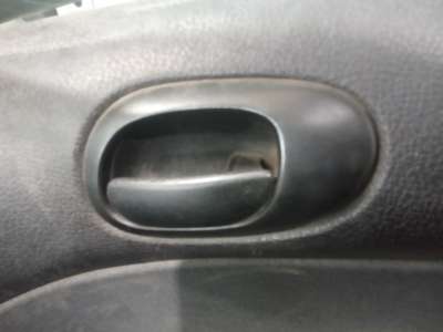 Recambio de maneta interior delantera derecha para peugeot 206 berlina 1998-2010 e-music referencia OEM IAM   