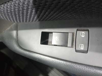 Recambio de mando elevalunas delantero derecho para chevrolet epica 2006-2011 lt referencia OEM IAM   