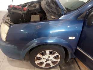Recambio de aleta delantera izquierda para kia carens 2002-2006 2.0 crdi ex monovolumen referencia OEM IAM   