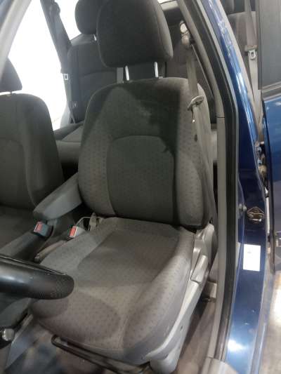 Recambio de asiento delantero izquierdo para kia carens 2002-2006 2.0 crdi ex monovolumen referencia OEM IAM   