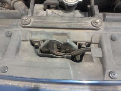 Recambio de cerradura capo para kia carens 2002-2006 2.0 crdi ex monovolumen referencia OEM IAM   