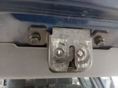 Recambio de cerradura maletero / porton para kia carens 2002-2006 2.0 crdi ex monovolumen referencia OEM IAM   