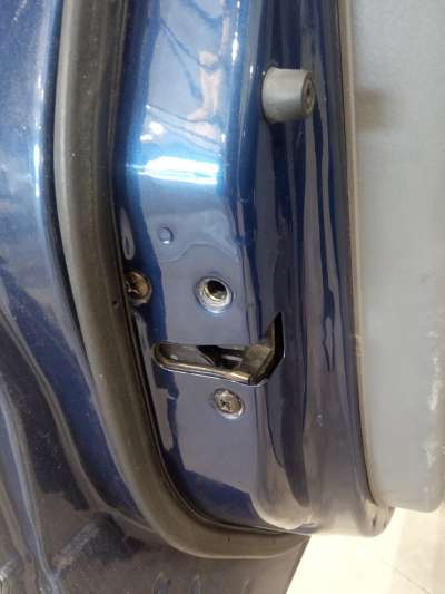 Recambio de cerradura puerta delantera izquierda para kia carens 2002-2006 2.0 crdi ex monovolumen referencia OEM IAM   
