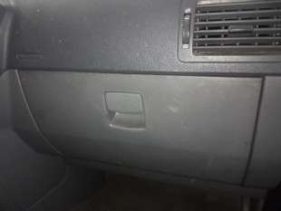Recambio de guantera para kia carens 2002-2006 2.0 crdi ex monovolumen referencia OEM IAM   