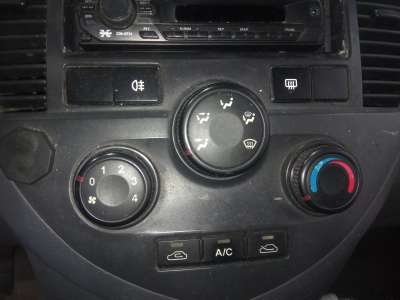 Recambio de mando calefaccion / aire acondicionado para kia carens 2002-2006 2.0 crdi ex monovolumen referencia OEM IAM   