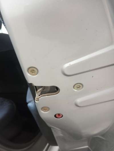 Recambio de cerradura puerta trasera derecha para peugeot 206 berlina 1998-2010 xr referencia OEM IAM   