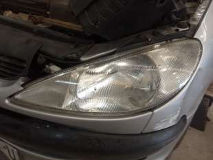 Recambio de faro izquierdo para peugeot 206 berlina 1998-2010 xr referencia OEM IAM   