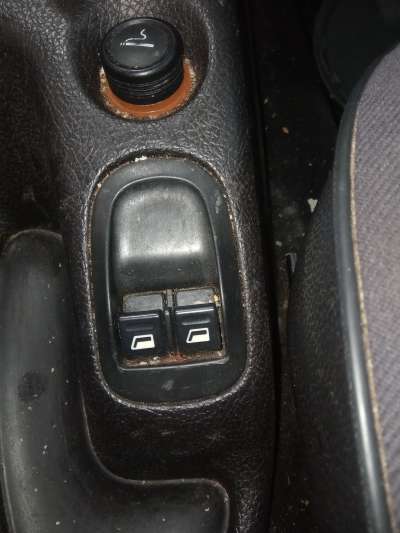 Recambio de mando elevalunas delantero izquierdo para peugeot 206 berlina 1998-2010 xr referencia OEM IAM   