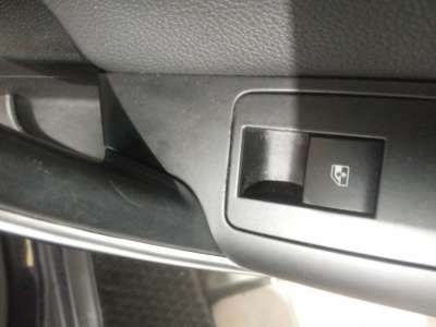 Recambio de mando elevalunas trasero derecho para opel insignia berlina 2008-2017 sportive referencia OEM IAM   