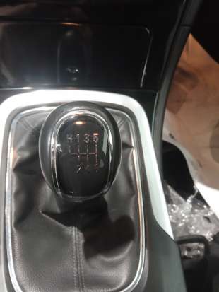 Recambio de pomo palanca cambio para opel insignia berlina 2008-2017 sportive referencia OEM IAM   