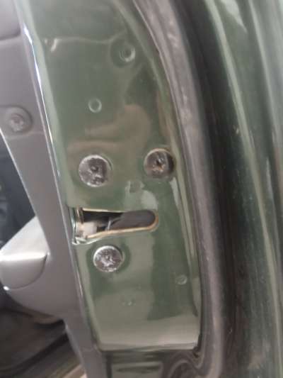 Recambio de cerradura puerta trasera derecha para kia sorento 2002-2010 2.5 crdi ex referencia OEM IAM   