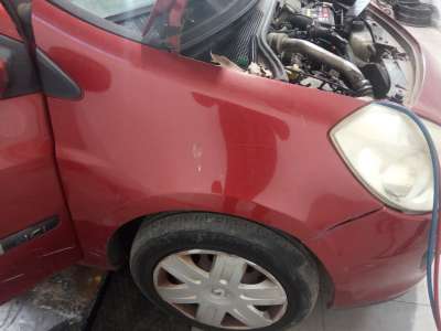Recambio de aleta delantera derecha para renault clio iii 2005-2016 expression referencia OEM IAM   