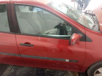 Recambio de puerta delantera derecha para renault clio iii 2005-2016 expression referencia OEM IAM   