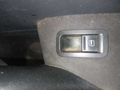 Recambio de mando elevalunas delantero derecho para volkswagen polo v (6r1, 6c1) 2009- 1.6 tdi referencia OEM IAM   