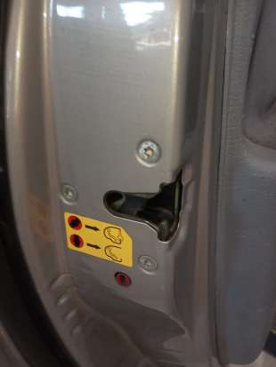 Recambio de cerradura puerta trasera izquierda para citroën xsara picasso 1999-2011 2.0 hdi x referencia OEM IAM   