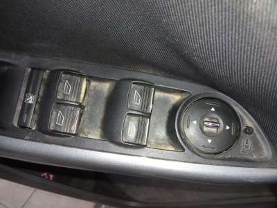 Recambio de mando elevalunas delantero izquierdo para ford focus iii 2010- 1.6 tdci referencia OEM IAM   