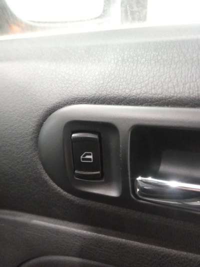 Recambio de mando elevalunas delantero derecho para volkswagen passat berlina (3b3) 2000-2005 advance referencia OEM IAM   