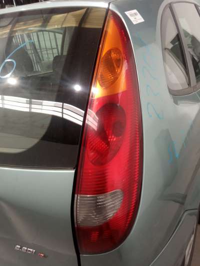 Recambio de piloto trasero derecho para nissan almera tino (v10) 1998-2006 2.2 dci referencia OEM IAM   