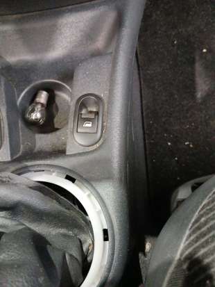 Recambio de mando elevalunas delantero derecho para citroën c3 1995-2010 1.4 collection referencia OEM IAM   