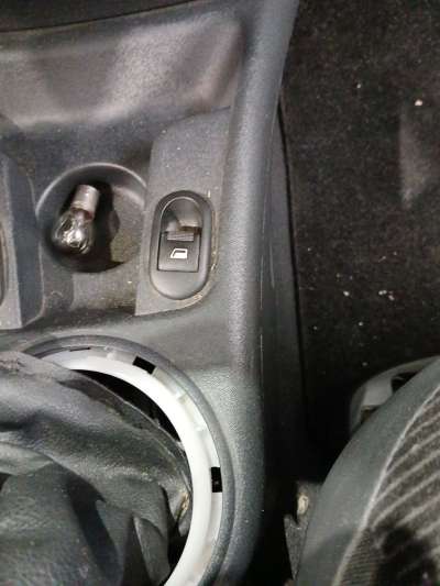 Recambio de mando elevalunas delantero derecho para citroën c3 1995-2010 1.4 collection referencia OEM IAM   