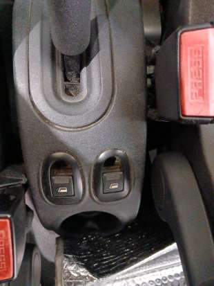 Recambio de mando elevalunas trasero izquierdo para citroën c3 1995-2010 1.4 collection referencia OEM IAM   