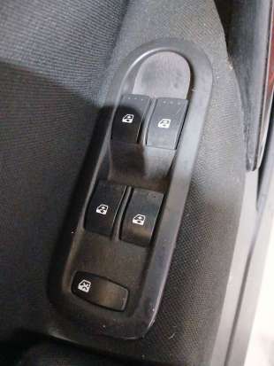 Recambio de mando elevalunas delantero izquierdo para renault megane ii coupé-cabriolet (em0/1_) 2003-2010 2.0 referencia OEM IA