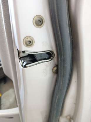 Recambio de cerradura puerta delantera derecha para land rover freelander i (l314) 1998-2006 2.5 v6 4x4 referencia OEM IAM   