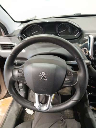 Recambio de volante para peugeot 208 i (ca_, cc_) 2012- 1.2 vti 82 referencia OEM IAM   