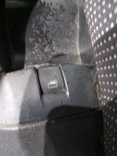 Recambio de mando elevalunas delantero derecho para audi a3 (8p1) 2003-2013 1.9 tdi referencia OEM IAM   