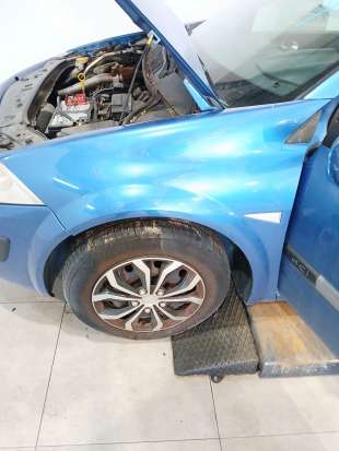 Recambio de aleta delantera izquierda para renault megane ii berlina 5p 2002-2009 authentique referencia OEM IAM   