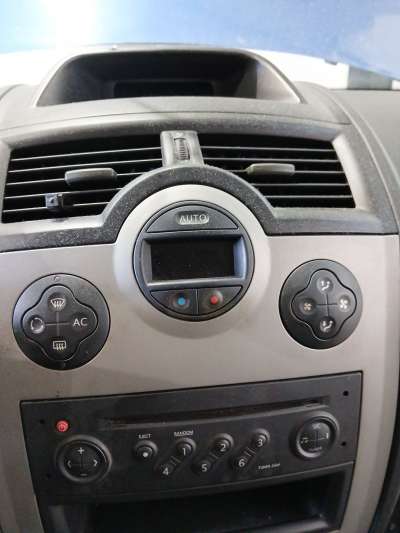 Recambio de mando climatizador para renault megane ii berlina 5p 2002-2009 authentique referencia OEM IAM   