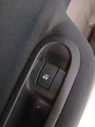 Recambio de mando elevalunas trasero izquierdo para renault megane ii berlina 5p 2002-2009 authentique referencia OEM IAM   