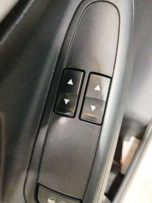 Recambio de mando elevalunas delantero izquierdo para fiat stilo van (192_) 2001-2008 1.9 jtd (192dxs1a) referencia OEM IAM   