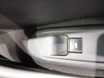 Recambio de mando elevalunas delantero derecho para peugeot 308 2007-2013 sportium referencia OEM IAM   