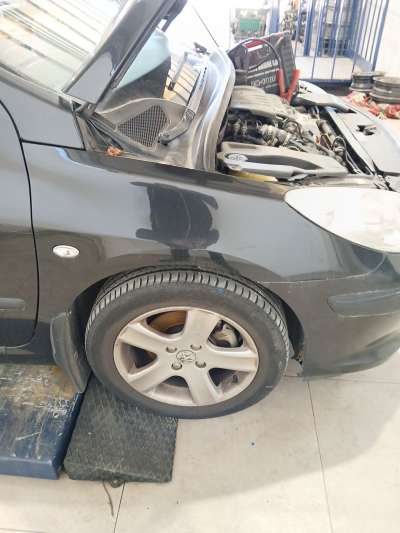 Recambio de aleta delantera derecha para peugeot 307 (3a/c) 2000-2012 1.6 hdi 110 referencia OEM IAM   