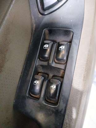 Recambio de mando elevalunas delantero izquierdo para hyundai santa fé i (sm) 2000-2006 2.0 crdi referencia OEM IAM   