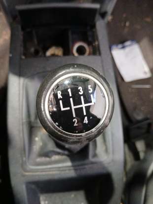 Recambio de pomo palanca cambio para volkswagen polo iv (9n_, 9a_) 2001-2014 1.4 tdi referencia OEM IAM   
