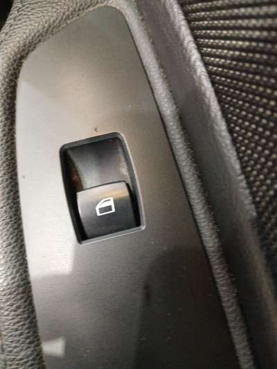 Recambio de mando elevalunas delantero derecho para bmw 1 (e87) 2003-2013 118 d referencia OEM IAM   