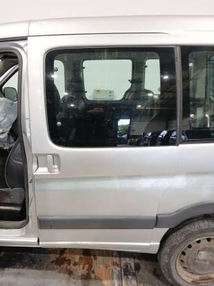 Recambio de puerta trasera izquierda para peugeot partner (s2) 2002-2008 combi plus referencia OEM IAM   