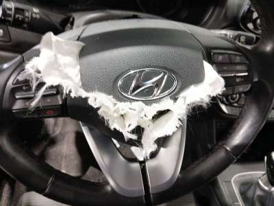 Recambio de mando volante para hyundai i30 (pde, pd, pden) 2016- 1.0 t-gdi referencia OEM IAM   