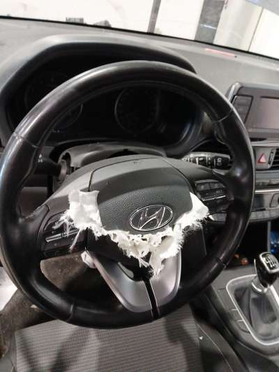 Recambio de volante para hyundai i30 (pde, pd, pden) 2016- 1.0 t-gdi referencia OEM IAM   