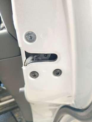 Recambio de cerradura puerta trasera derecha para hyundai santa fé ii (cm) 2005-2015 2.2 crdi referencia OEM IAM   