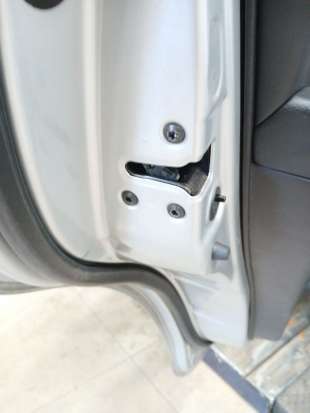Recambio de cerradura puerta trasera izquierda para hyundai santa fé ii (cm) 2005-2015 2.2 crdi referencia OEM IAM   