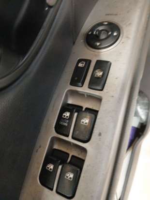 Recambio de mando elevalunas delantero izquierdo para hyundai santa fé ii (cm) 2005-2015 2.2 crdi referencia OEM IAM   