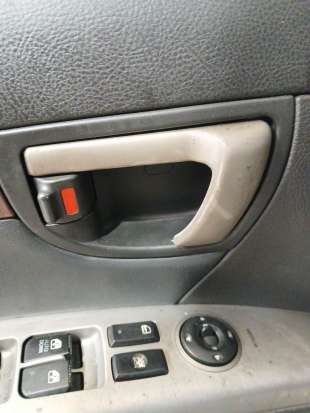 Recambio de maneta interior delantera izquierda para hyundai santa fé ii (cm) 2005-2015 2.2 crdi referencia OEM IAM   