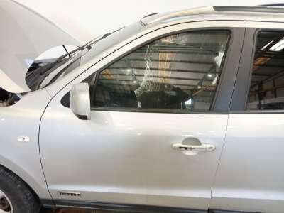 Recambio de puerta delantera izquierda para hyundai santa fé ii (cm) 2005-2015 2.2 crdi referencia OEM IAM   